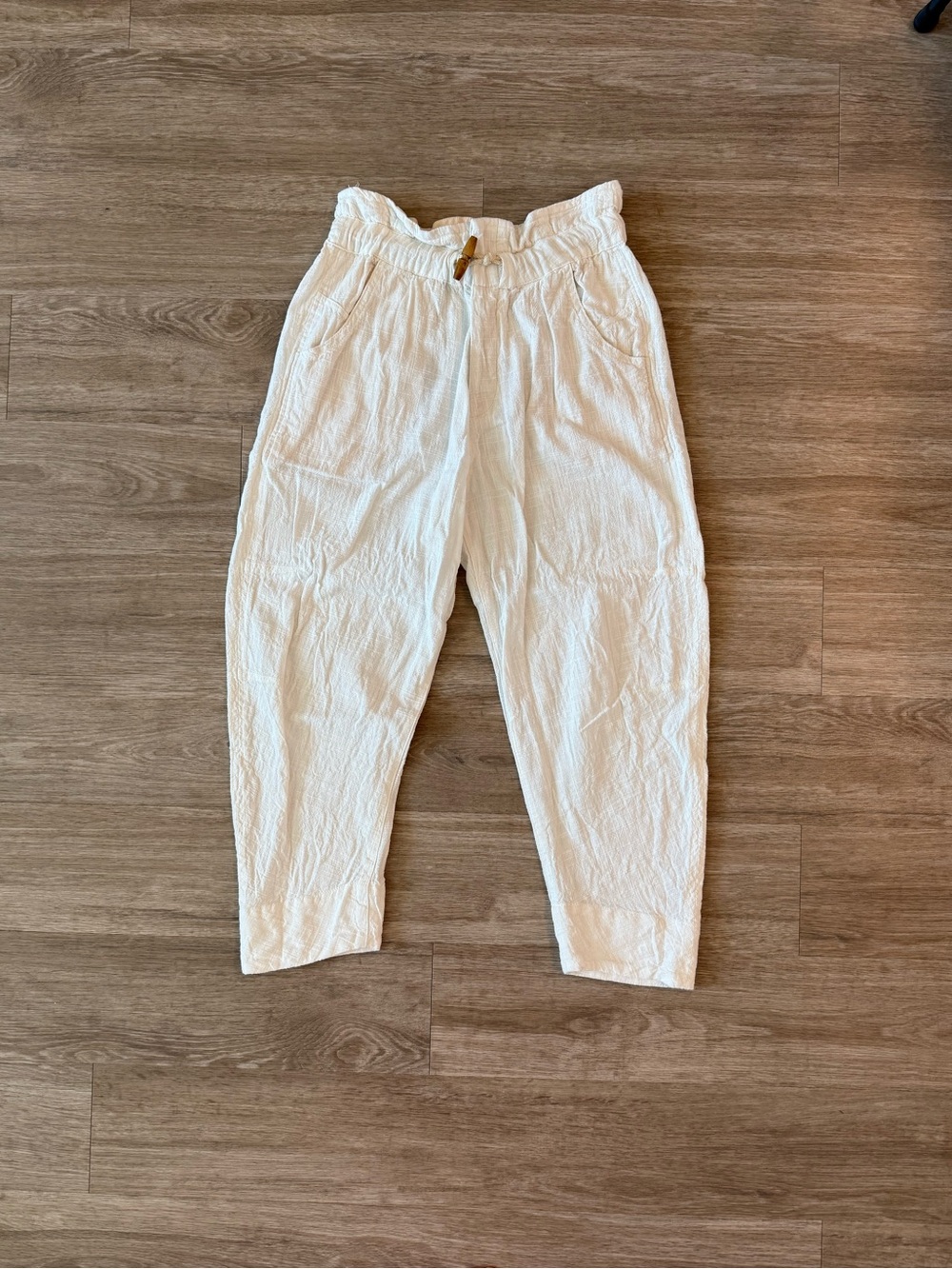 Free People Paradise Toggle Cropped White Pants, Size XS